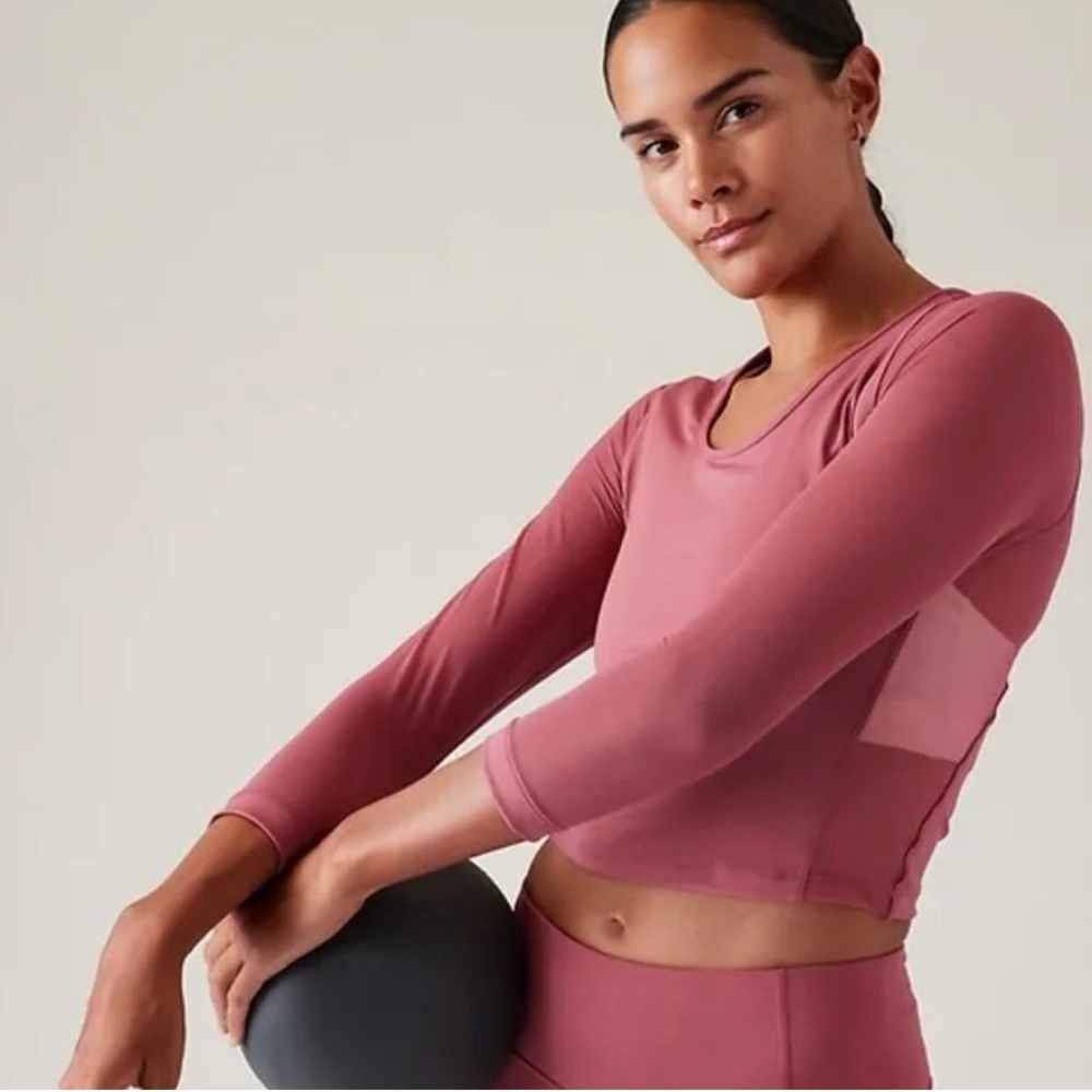 Athleta Pacer Berry Rose Mesh Activewear Yoga Pilates Walking Gym Workout Top